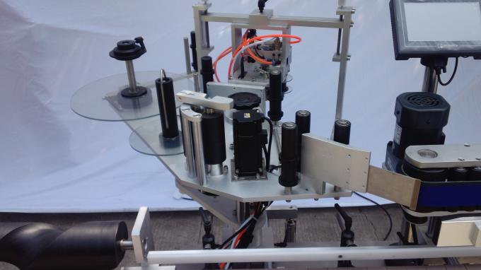 दुहेरी बाजूंसाठी किंवा सिंगल साइड 220V 1.5HP 50 / 60HZ साठी प्लास्टिक टॅग लेबलिंग मशीन