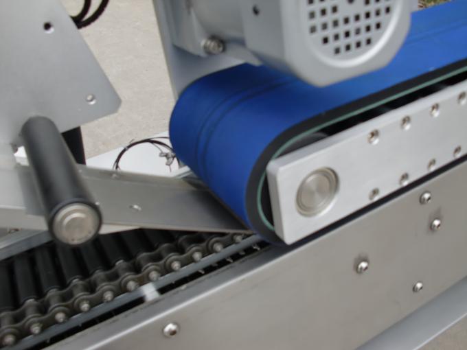 लिप स्टिक कॉस्मेटिक्ससाठी 12-25 मिमी व्यासाची गोल बाटली सेल्फ अ‍ॅडझिव्ह स्टिकर स्वयंचलित लेबलिंग मशीन