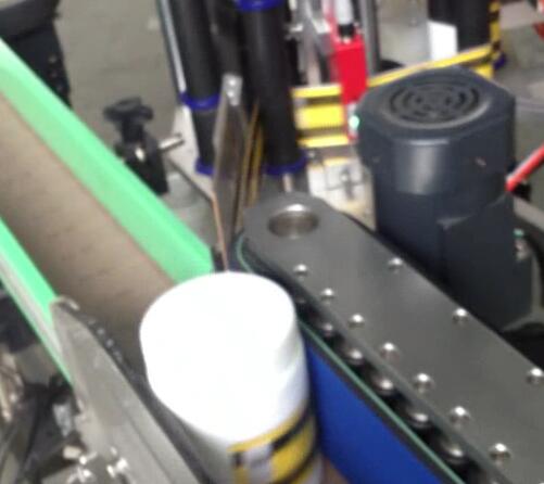 राउंड बॉटल लेबलिंग मशीन, बॉउंडिंग आणि बाउंड सूगर किलकिलेसाठी लेबलिंग मशीन