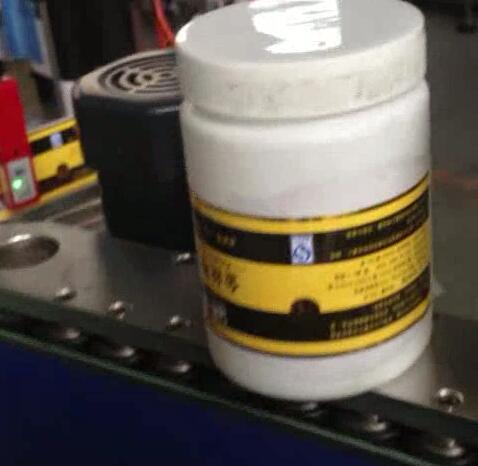 राउंड बॉटल लेबलिंग मशीन, बॉउंडिंग आणि बाउंड सूगर किलकिलेसाठी लेबलिंग मशीन