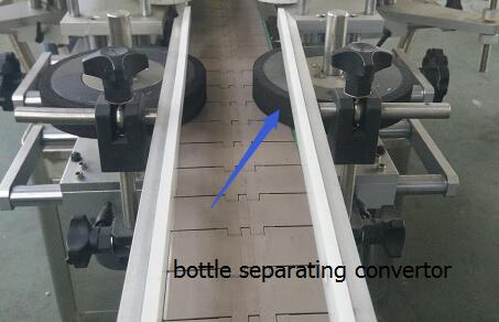 टर्नटेबल असलेले ऑब्जेक्ट मॅजिक आय डोमॅट स्वयंचलित डबल साइड स्टिकर लेबलिंग मशीन शोधा