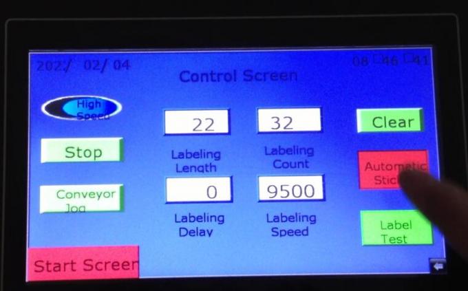 टर्नटेबल असलेले ऑब्जेक्ट मॅजिक आय डोमॅट स्वयंचलित डबल साइड स्टिकर लेबलिंग मशीन शोधा