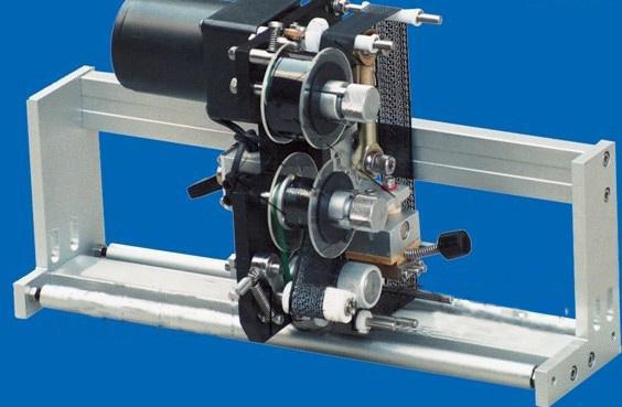 सेल्फ hesडझिव्ह स्टिकर लेबलिंग मशीन कप लेबलिंग मशीन प्रख्यात मुख्य कन्व्हर्टर