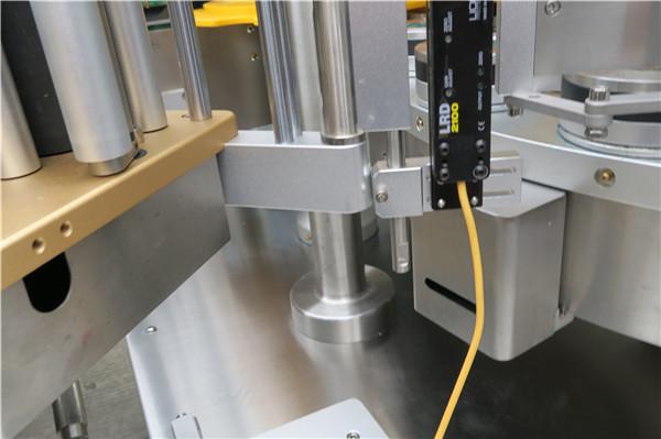 फिलिंग मशीन ऑप्शन्स बेल्टसह हाय स्पीड रोटरी स्टिकर लेबलिंग मशीन