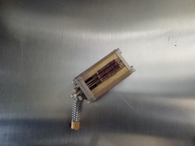 कोडिंग मशीनसह सानुकूलित तीन किंवा डबल साइड स्टिकर लेबलिंग मशीन