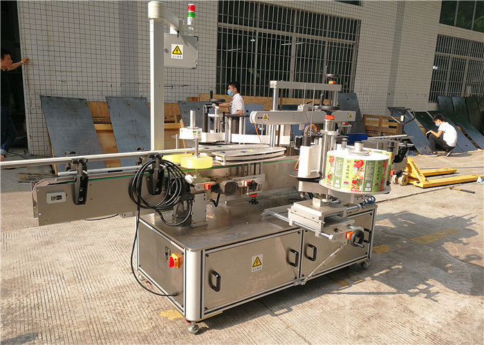 सपाट बाटलीसाठी चीन सेल्फ hesडझिव्ह लेबलिंग मशीन, बाटल्या पुरवठादारांसाठी लेबल अॅप्लिकेटर मशीन